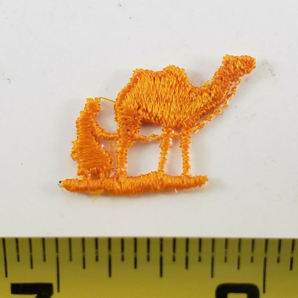 80 Camel Sewing Appliqués Orange Bric a Brac Cloth Trim 1" Embellishment Vintage